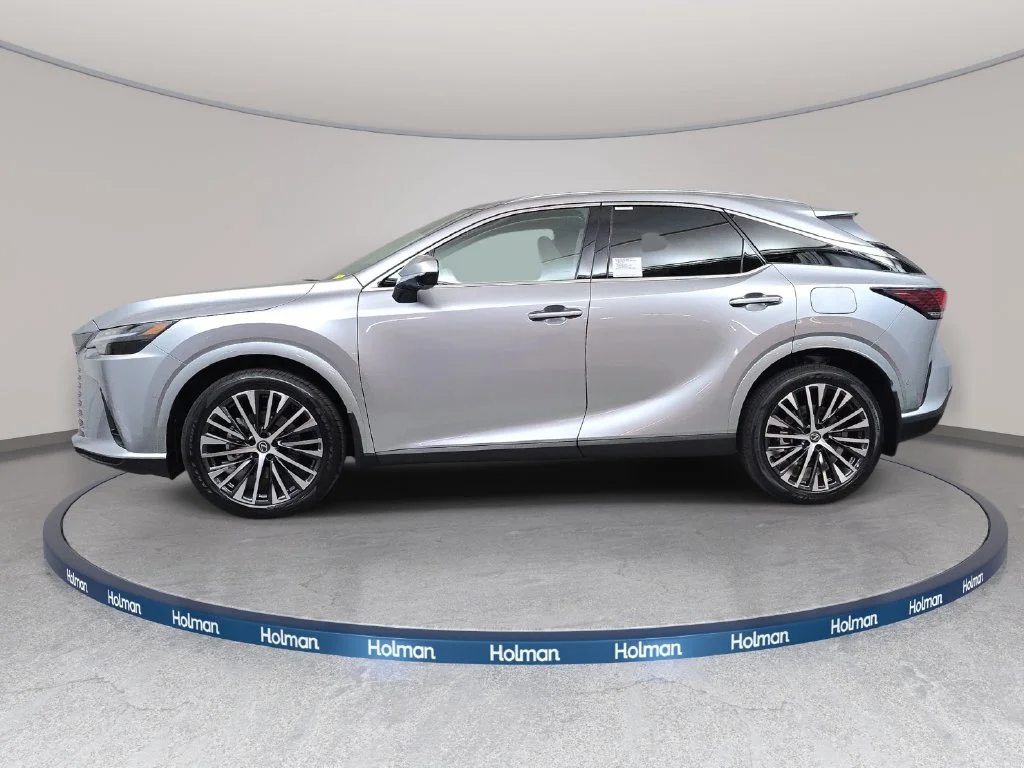 New 2026 Iridium Lexus PREMIUM PLUS image 8