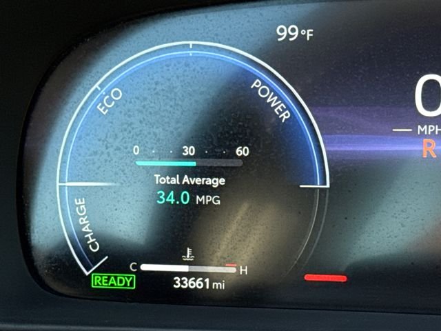Used 2025 White Toyota XLE image 30