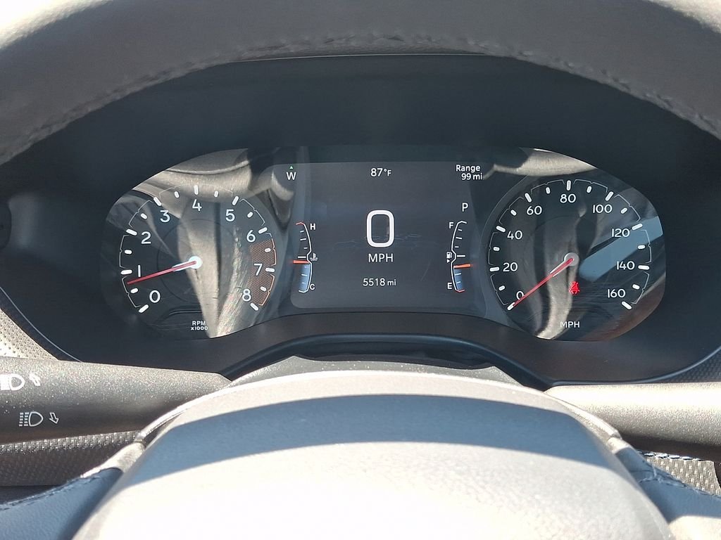 Used 2026 White Jeep Latitude image 19