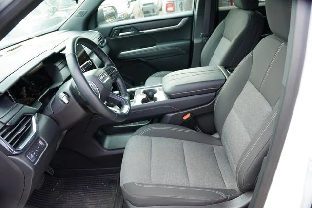 Used 2025 White GMC Elevation image 4