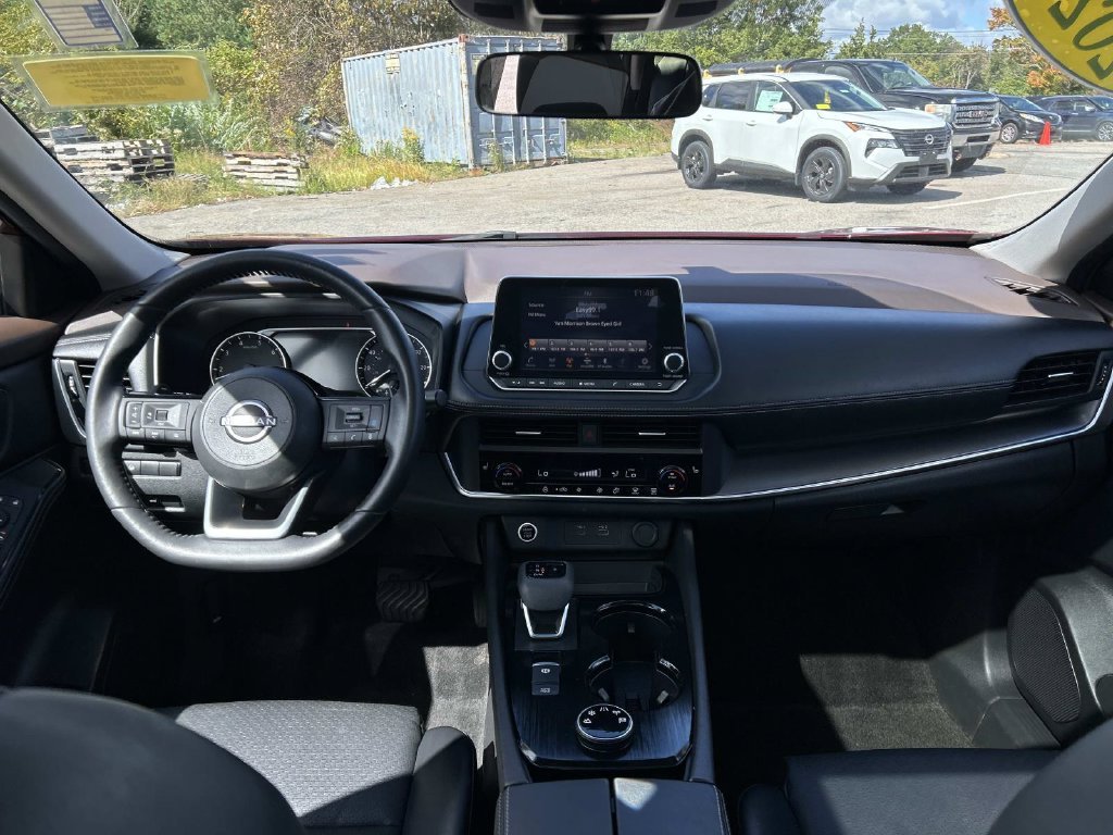 Used 2023 Red Nissan SV image 18