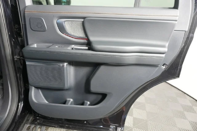 New 2027 Agate Black Metallic Ford Tremor® image 29