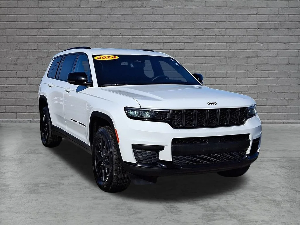 Used 2024 Bright White Clearcoat Jeep Altitude image 2