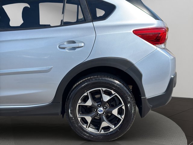 Used 2018 Ice Silver Metallic Subaru Premium image 23