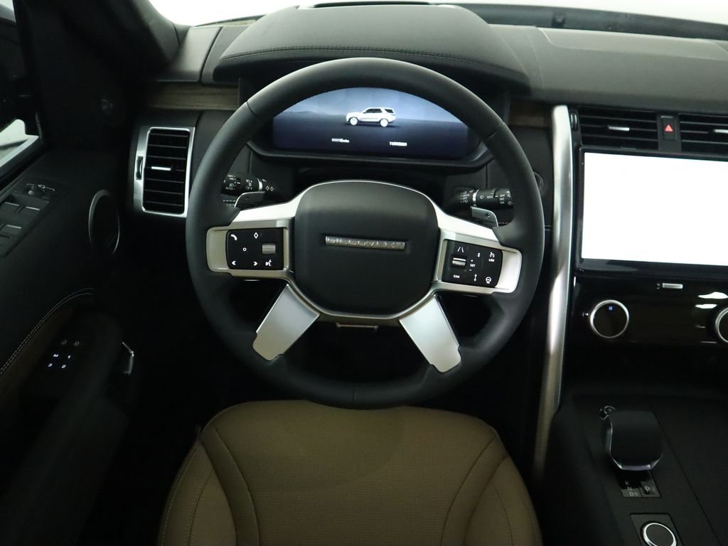 Pre-Owned 2025 Land Rover Discovery Dynamic SE 4D Sport Utility in ...