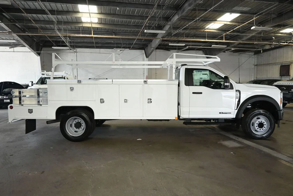 New 2026 Oxford White Ford XL image 10