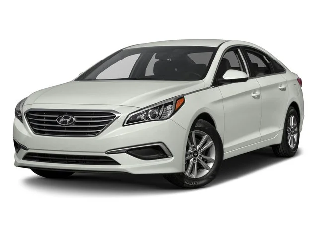 Used 2017 Phantom Black Hyundai SE image 4