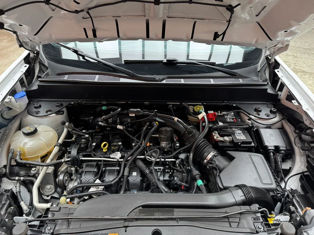 Certified Used 2024 Oxford White Ford XLT image 29