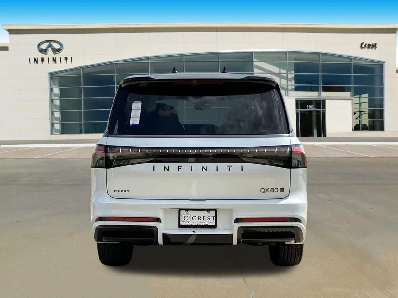 New 2026 2T RADIANT WHIT INFINITI Autograph 4WD image 4