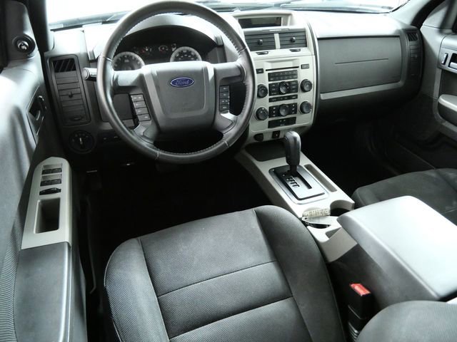 Used 2009 Black Ford XLT image 4