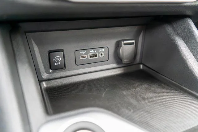 Used 2025 Gray Nissan SV image 29