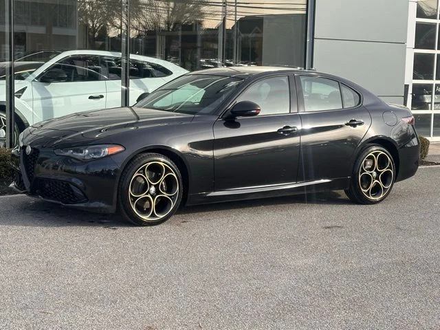 2025 Alfa Romeo Giulia Intensa AWD's photo