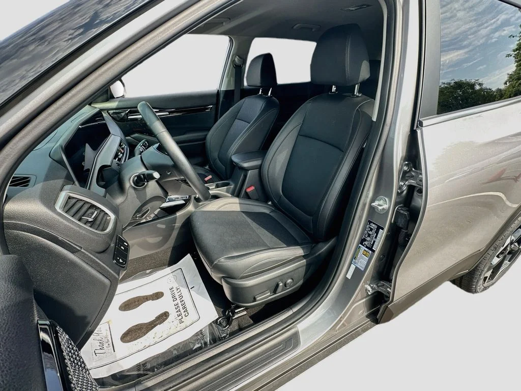 Certified Used 2024 Gray Kia EX image 21