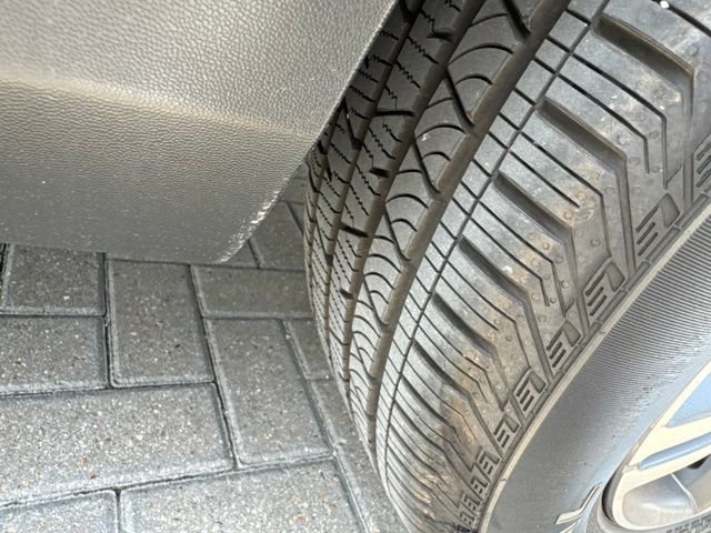Used 2022 Silver Mercedes-Benz GLC 300 image 16