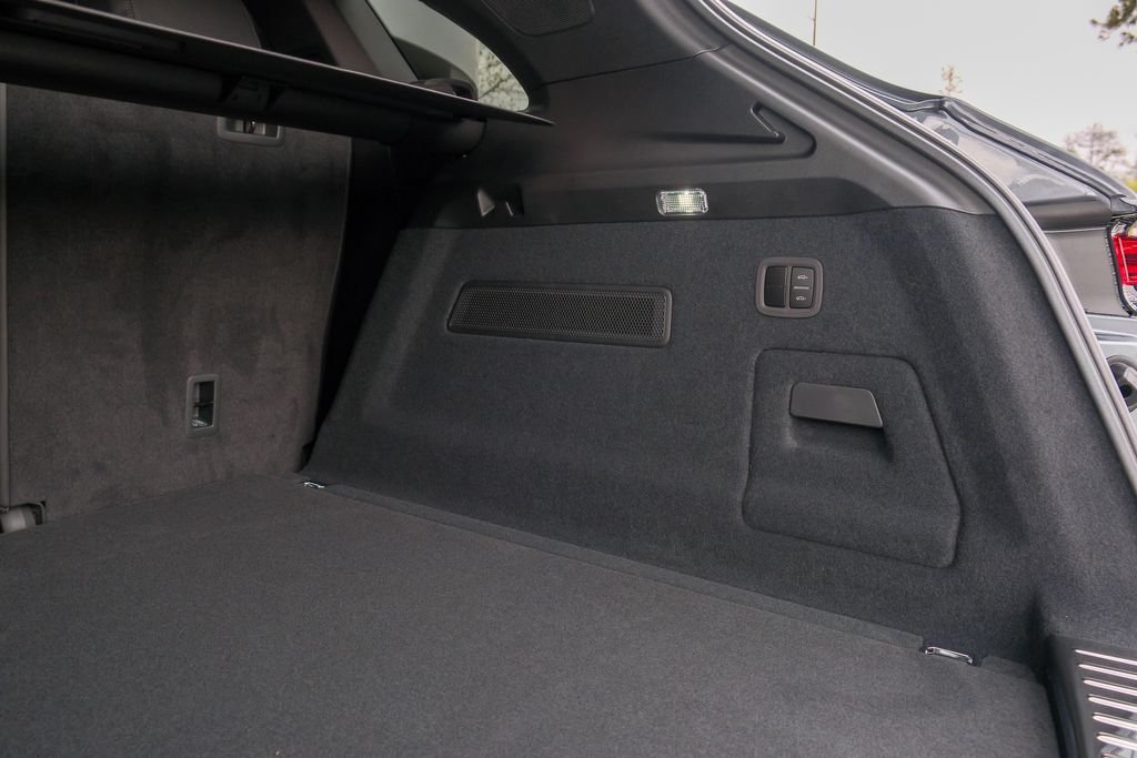 2026 Porsche Cayenne S - Photo 21