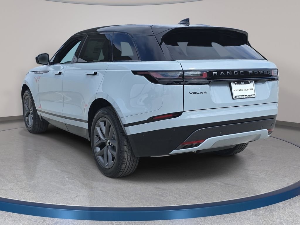 New 2026 Arroios Grey Land Rover Dynamic SE image 7