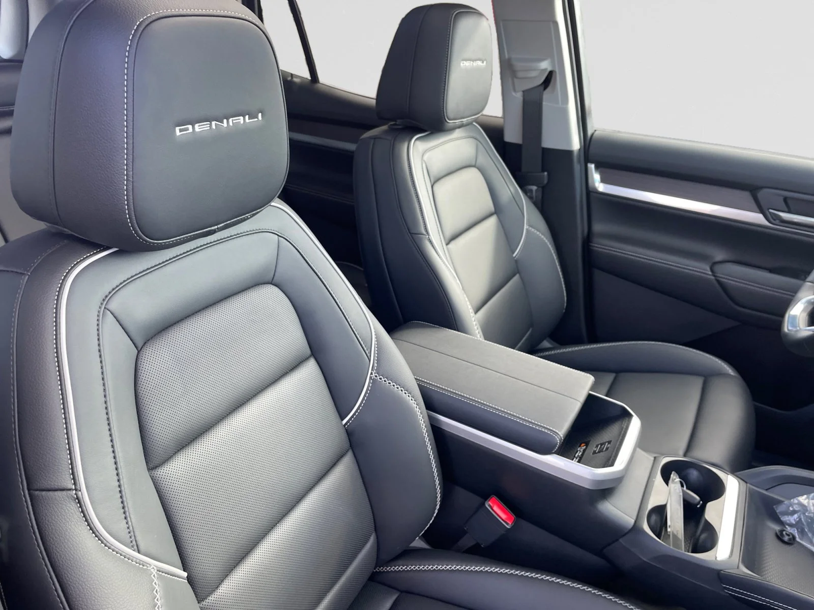 New 2027 Volcanic Red Tintcoat GMC AWD Denali image 12