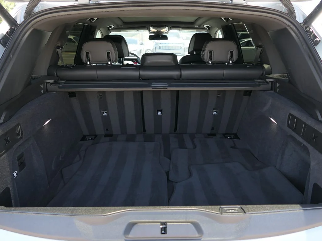 Used 2025 Brooklyn Grey Metallic BMW M60i image 22