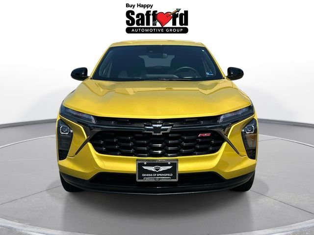 Used 2024 Yellow Chevrolet 1RS image 7