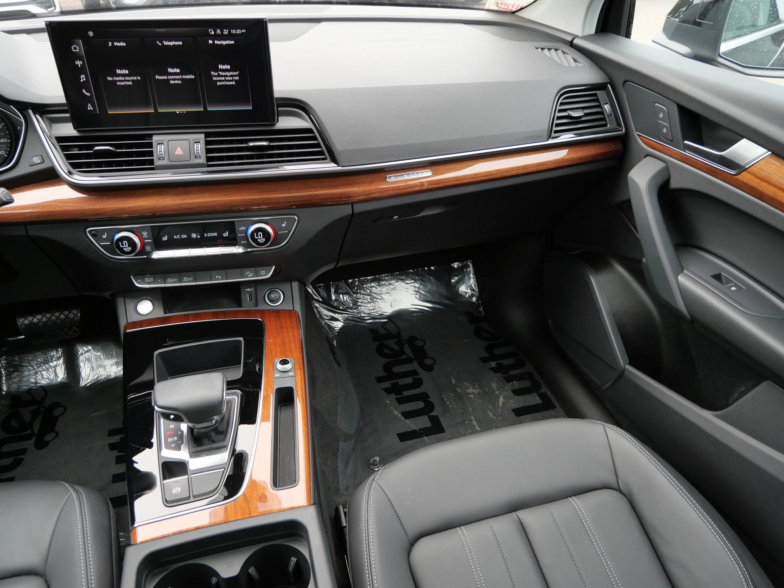 Used 2023 Mythos Black Metallic Audi S line Premium image 11