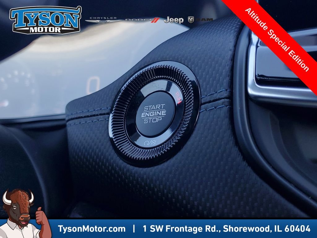 New 2026 Hydro Blue Pearlcoat Jeep Latitude image 23