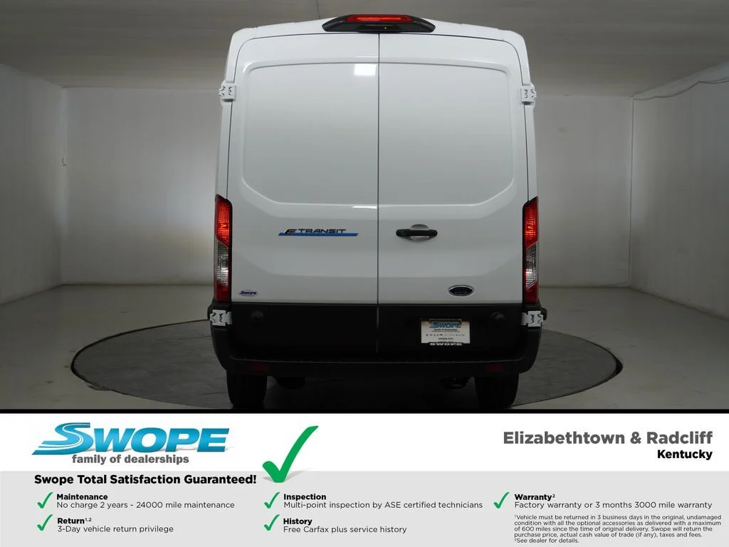 New 2023 Oxford White Ford Base image 6