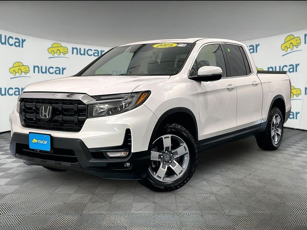Certified Used 2025 Platinum White Pearl Honda AWD RTL image 3