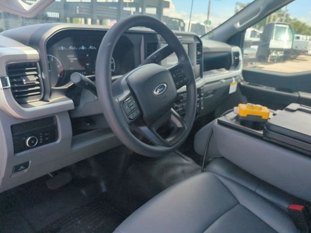 2025 Ford F-450 Super Duty Chassis Cab XL - Photo 11