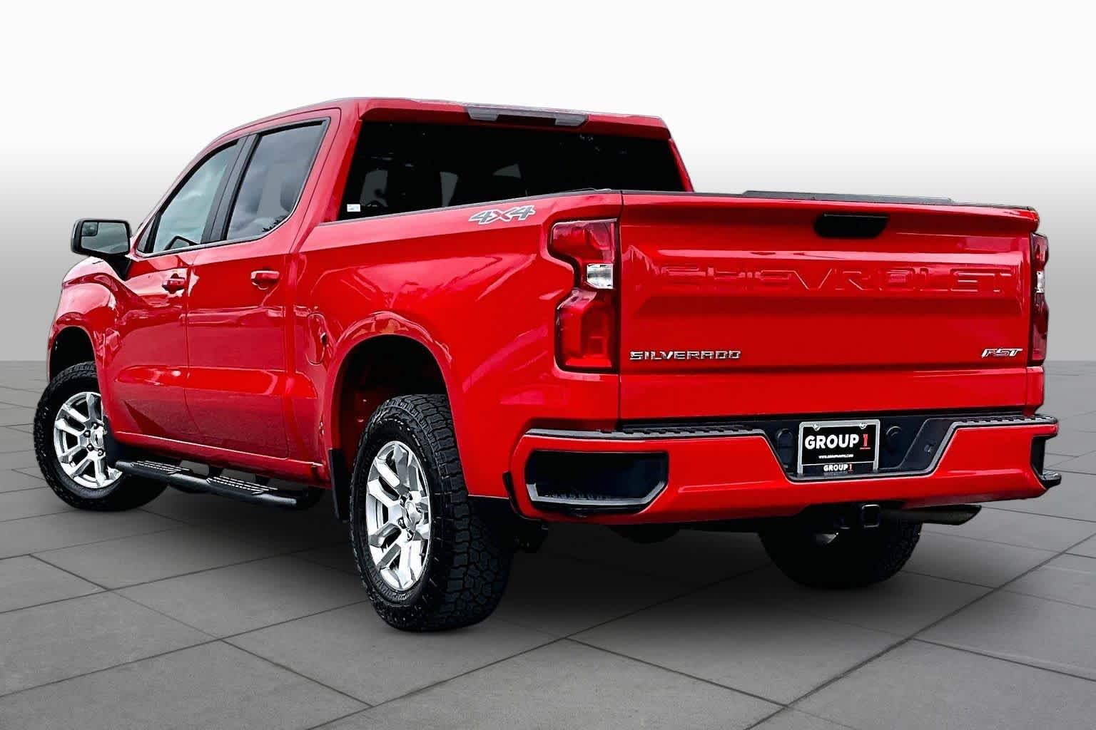 Used 2022 Red Hot Chevrolet RST image 12