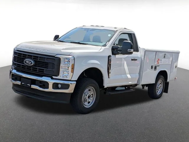 New 2026 Oxford White Ford F-250® XL image 7
