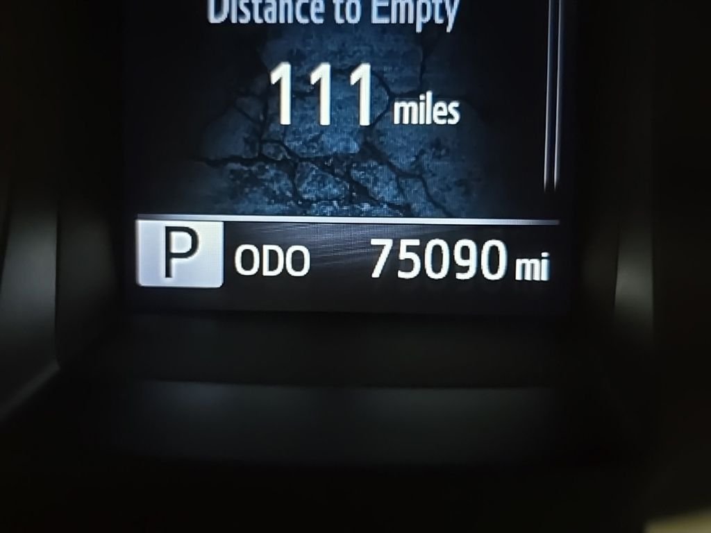 Used 2022 White Toyota SR image 22