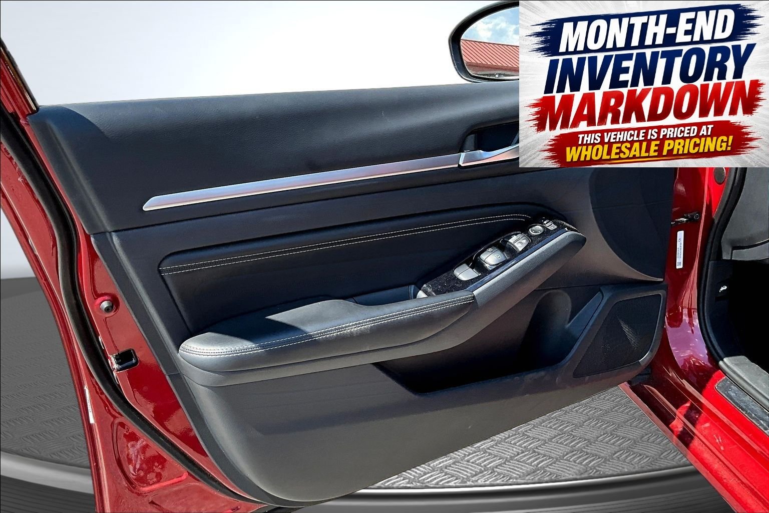 Used 2022 Red Nissan 2.5 SL image 22