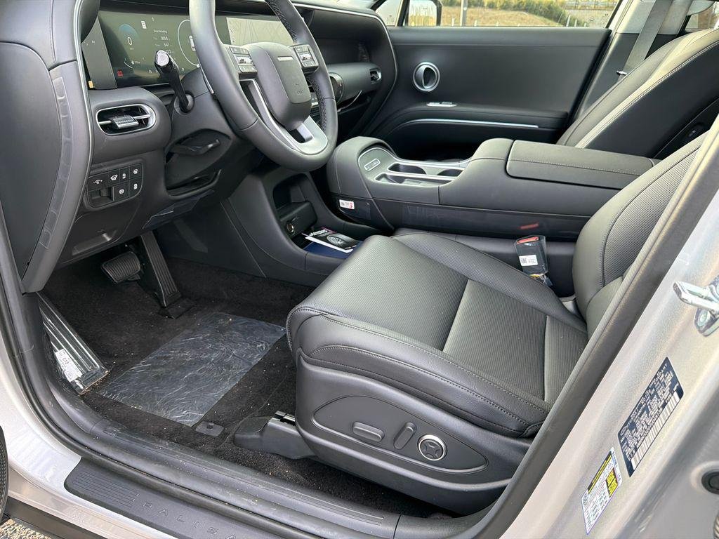 New 2026 Silver Hyundai Limited FWD image 9