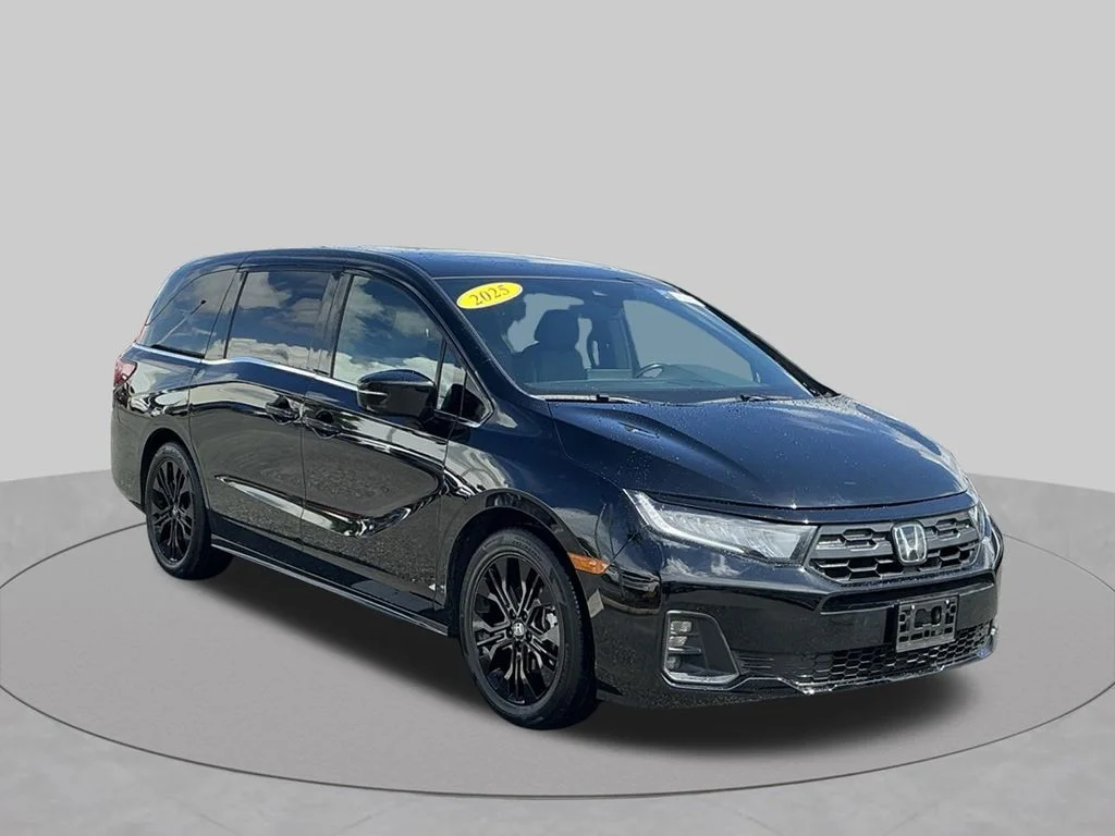 Used 2025  Honda Sport-L image 11