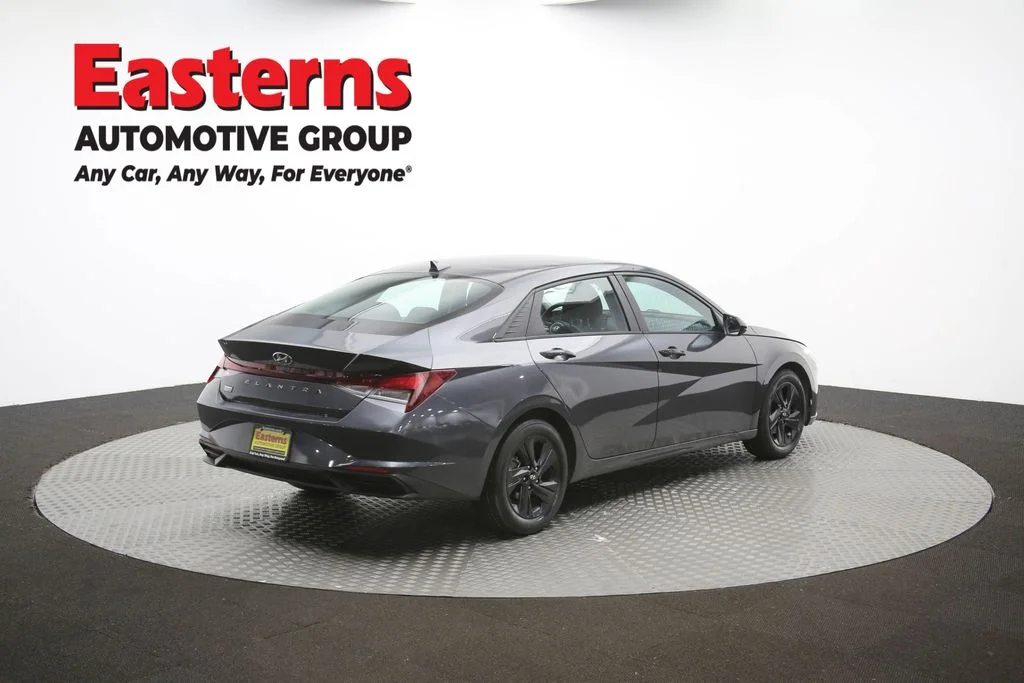 Used 2021 Gray Hyundai SEL image 40