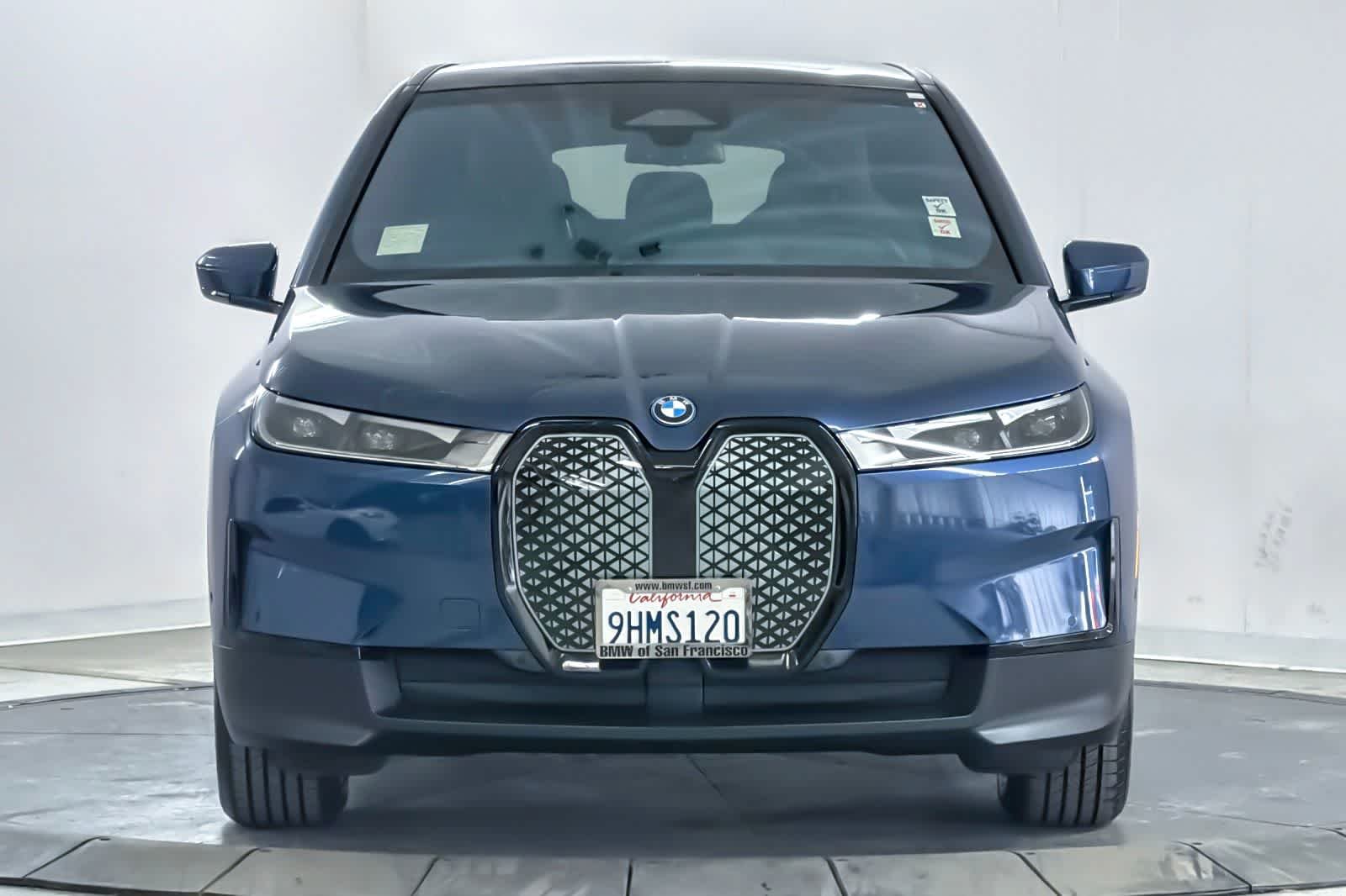 Used 2024 Phytonic Blue Metallic BMW xDrive50 image 10