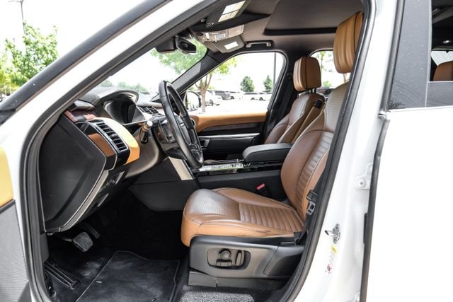 Used 2019 White Land Rover HSE Luxury image 4