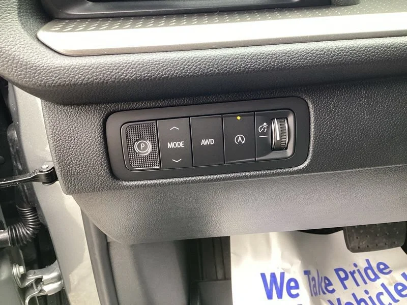 2027 Chevrolet Traverse LT - Photo 27