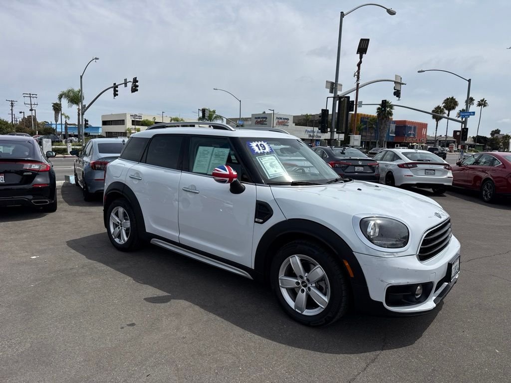 Used 2019 Light White MINI Classic image 4