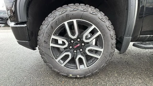 2026 GMC Sierra 1500 AT4 - Photo 10