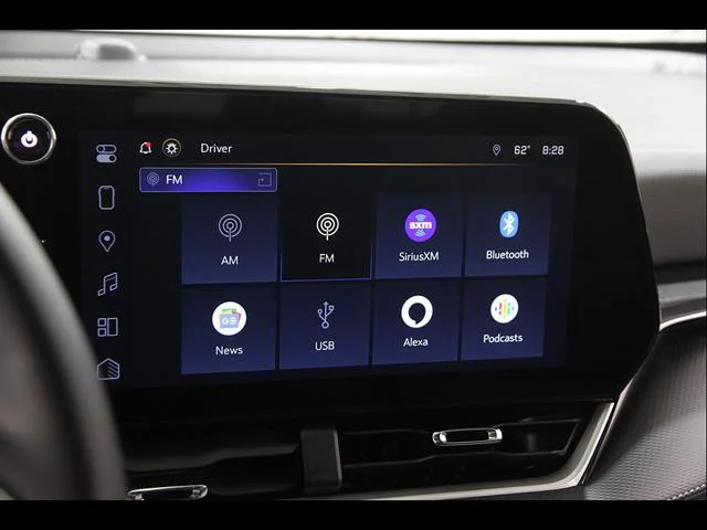 2025 Chevrolet Equinox LT - Photo 12