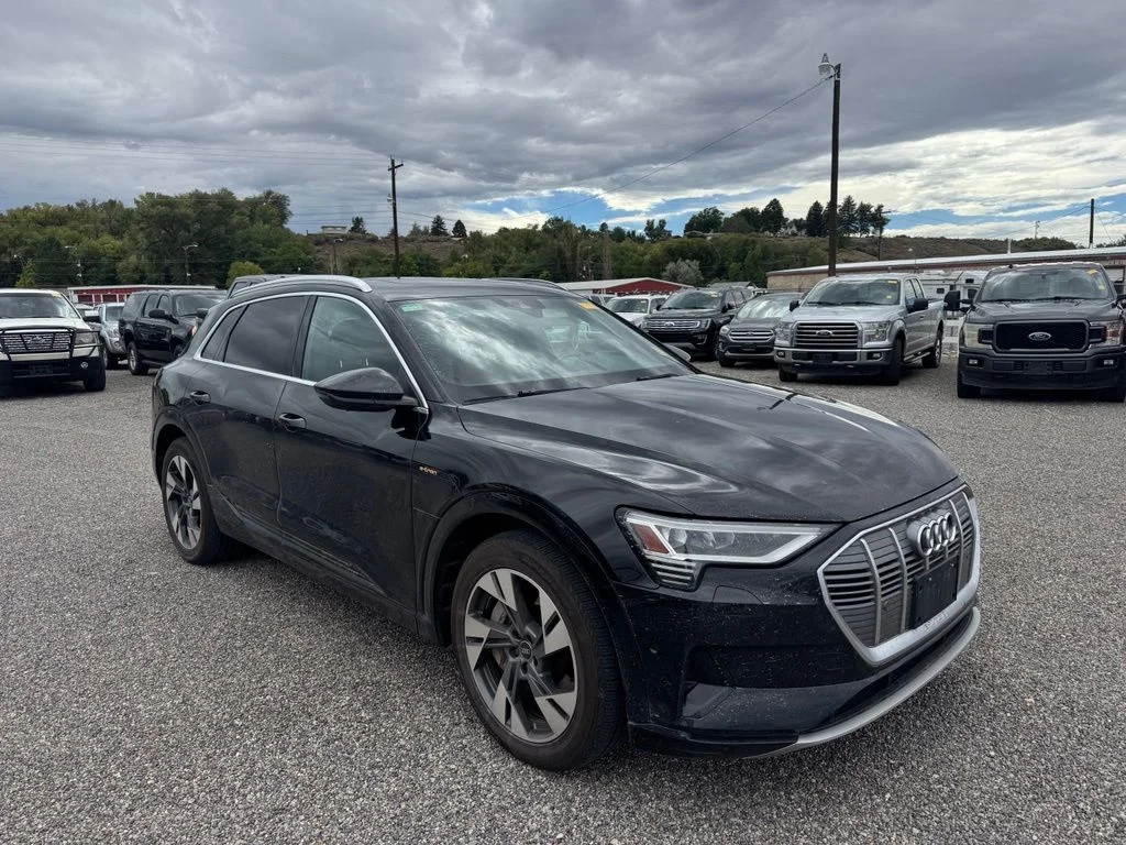 Used 2021 Mythos Black Metallic Audi Premium Plus image 1