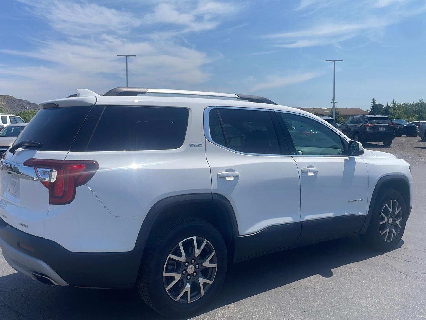 Used 2023 Summit White GMC SLE image 11