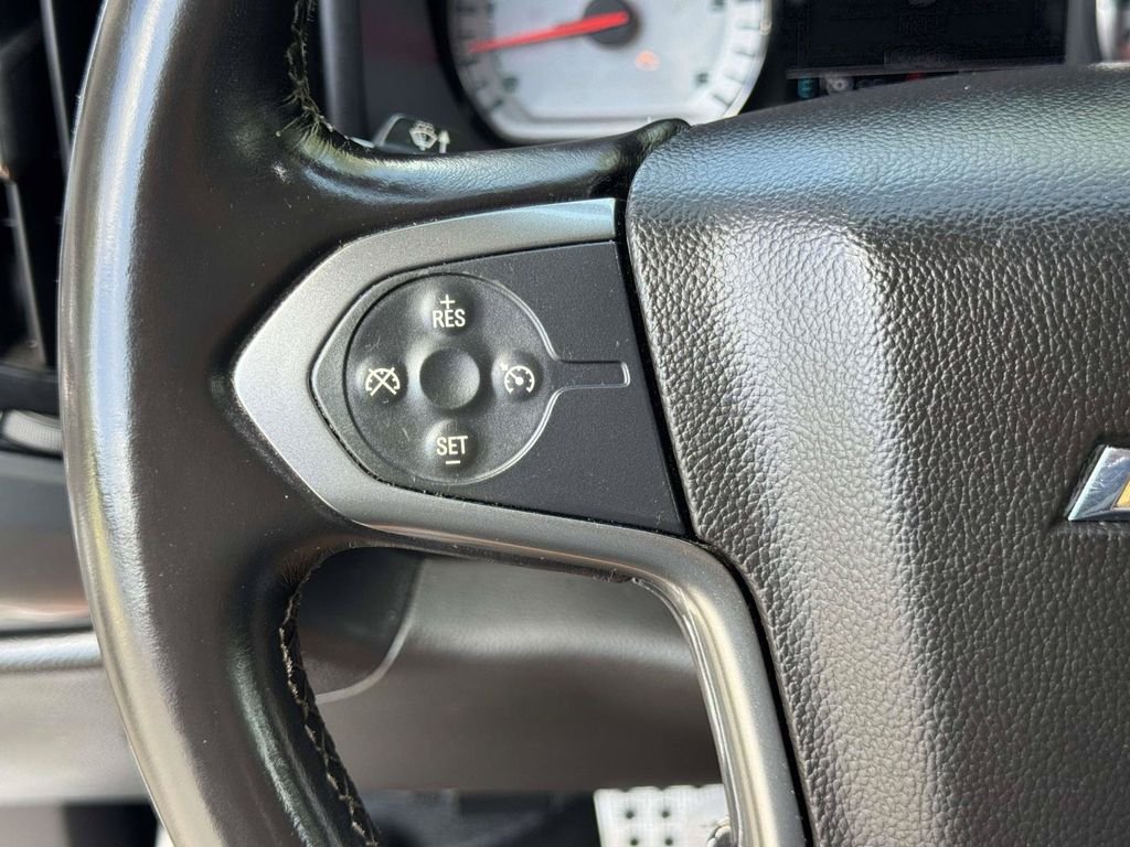 Used 2015 White Chevrolet LT image 12