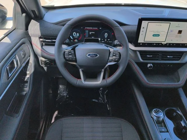New 2026 Star White Metallic Tri-Coat Ford ST-Line image 16
