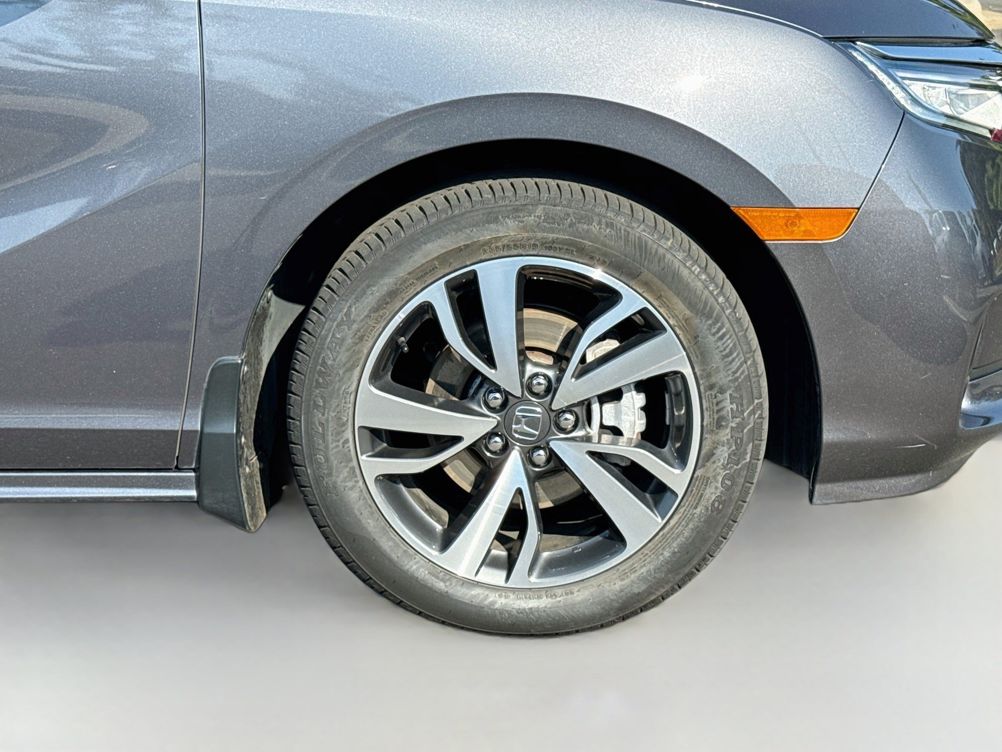 Used 2024 Modern Steel Metallic Honda Touring image 34