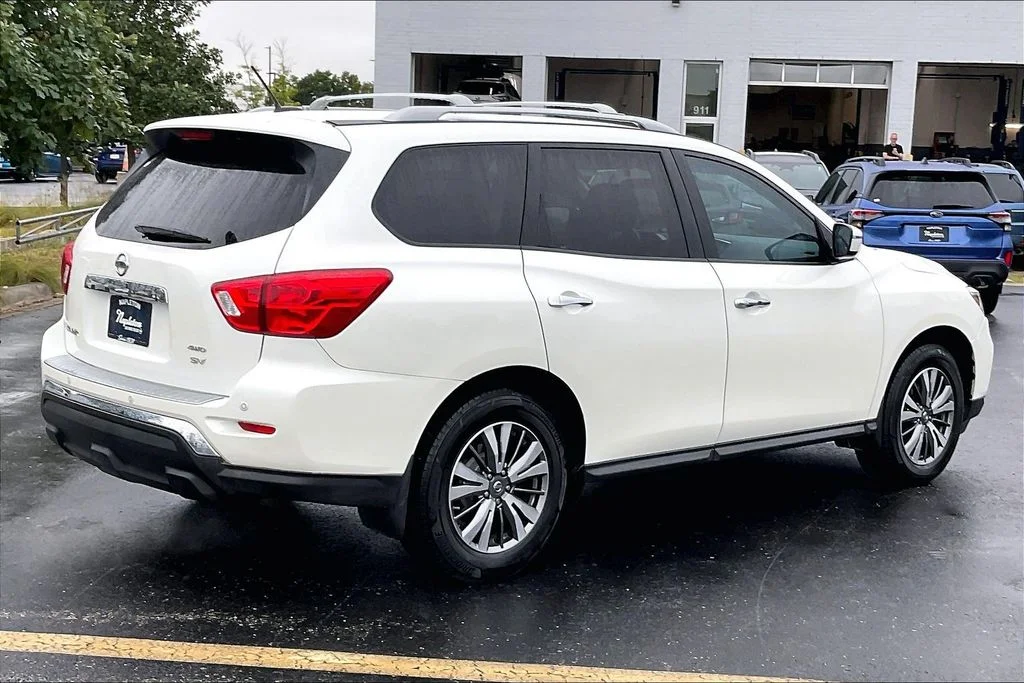 Used 2018 White Nissan SV image 16