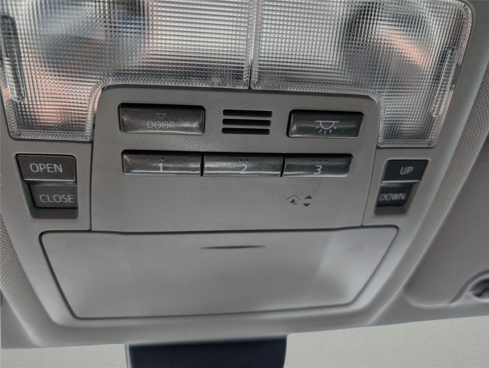 Used 2017 Predawn Gray Mica Toyota Limited image 12