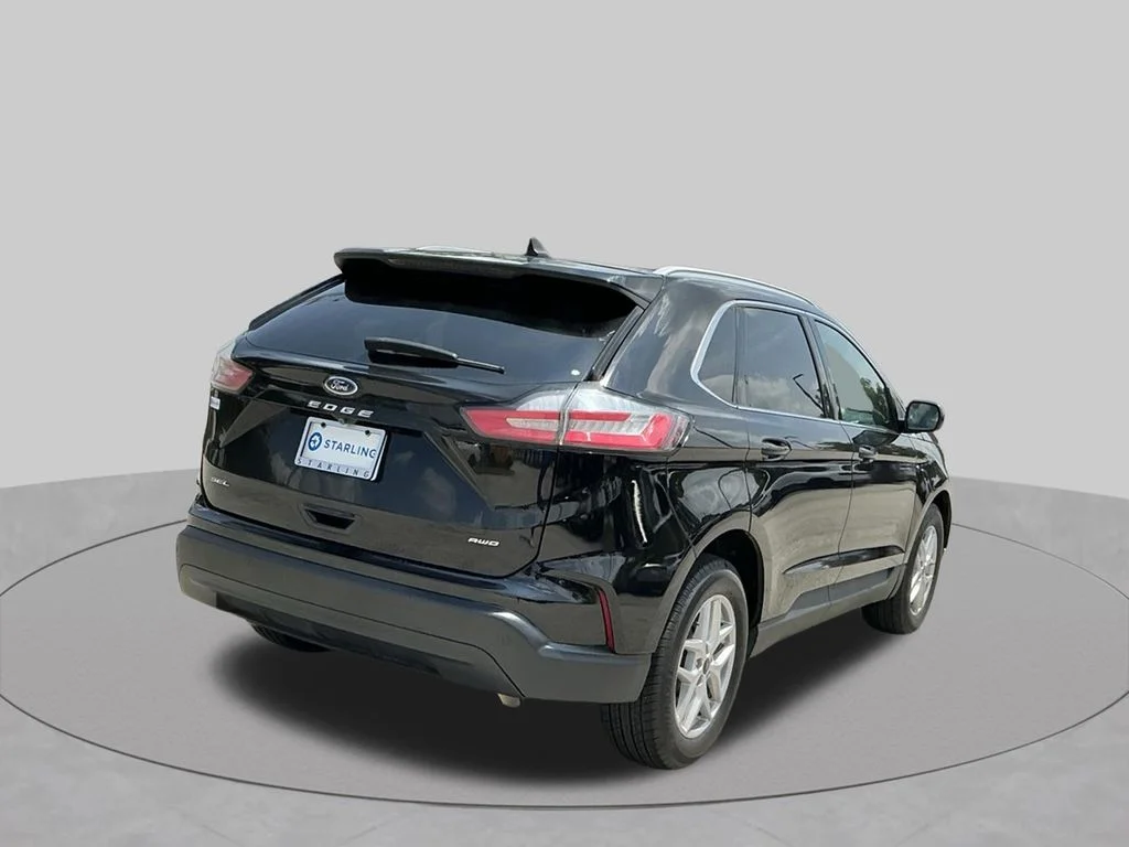 Used 2023 Black Ford SEL image 9