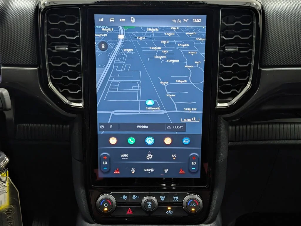 New 2026 Oxford White Ford XLT image 5